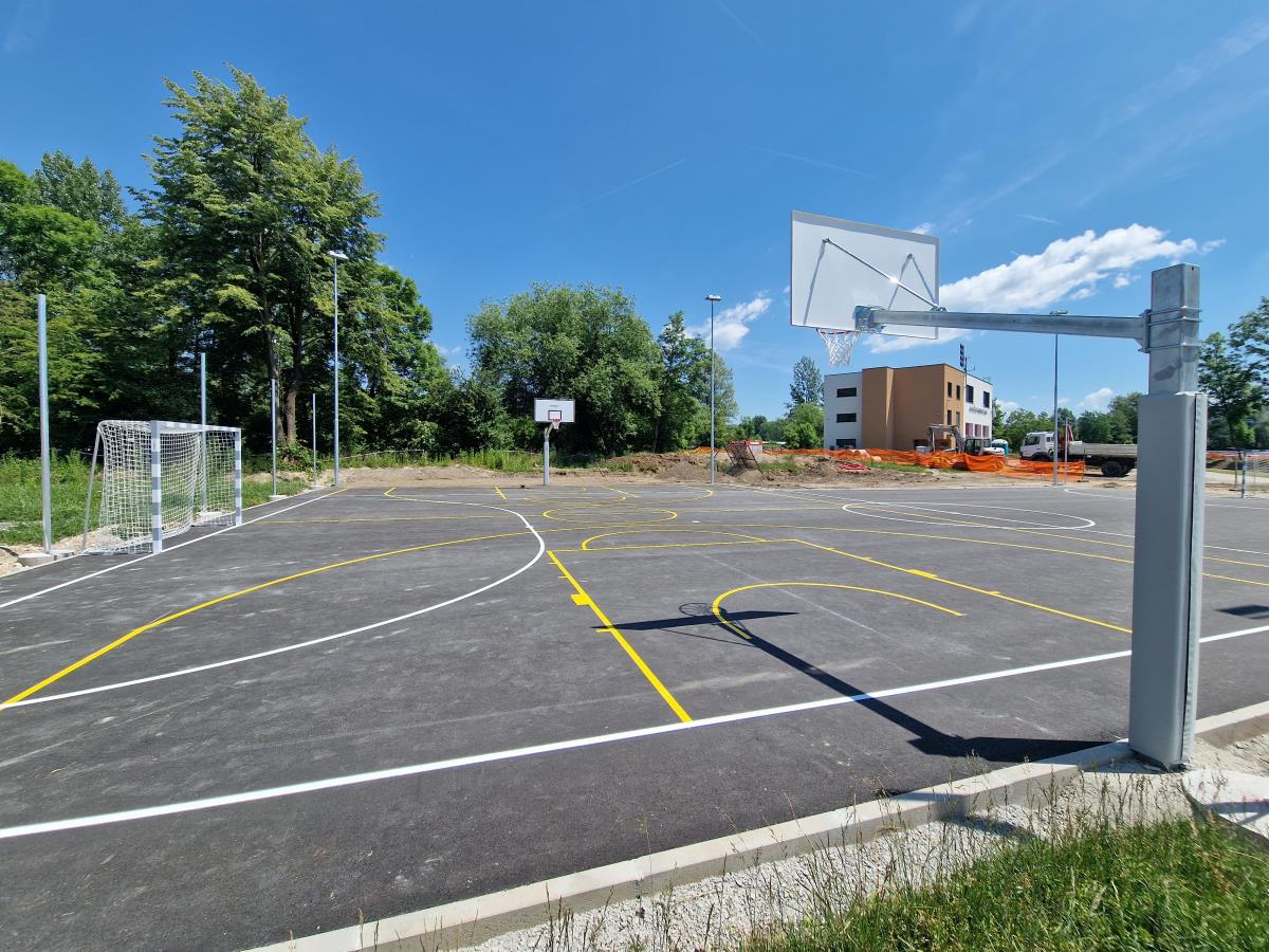 Nova športna ploščad v Študi